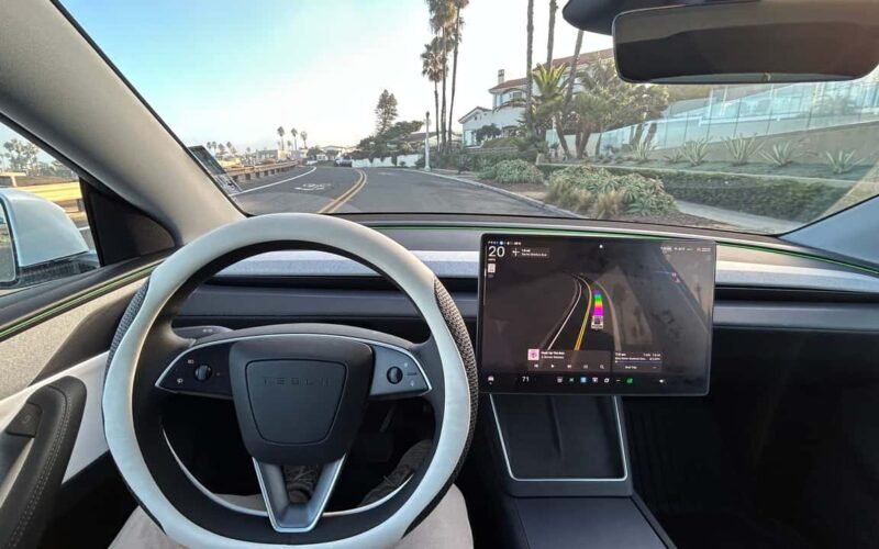 Tesla FSD : pourquoi la France refuse de l’autoriser