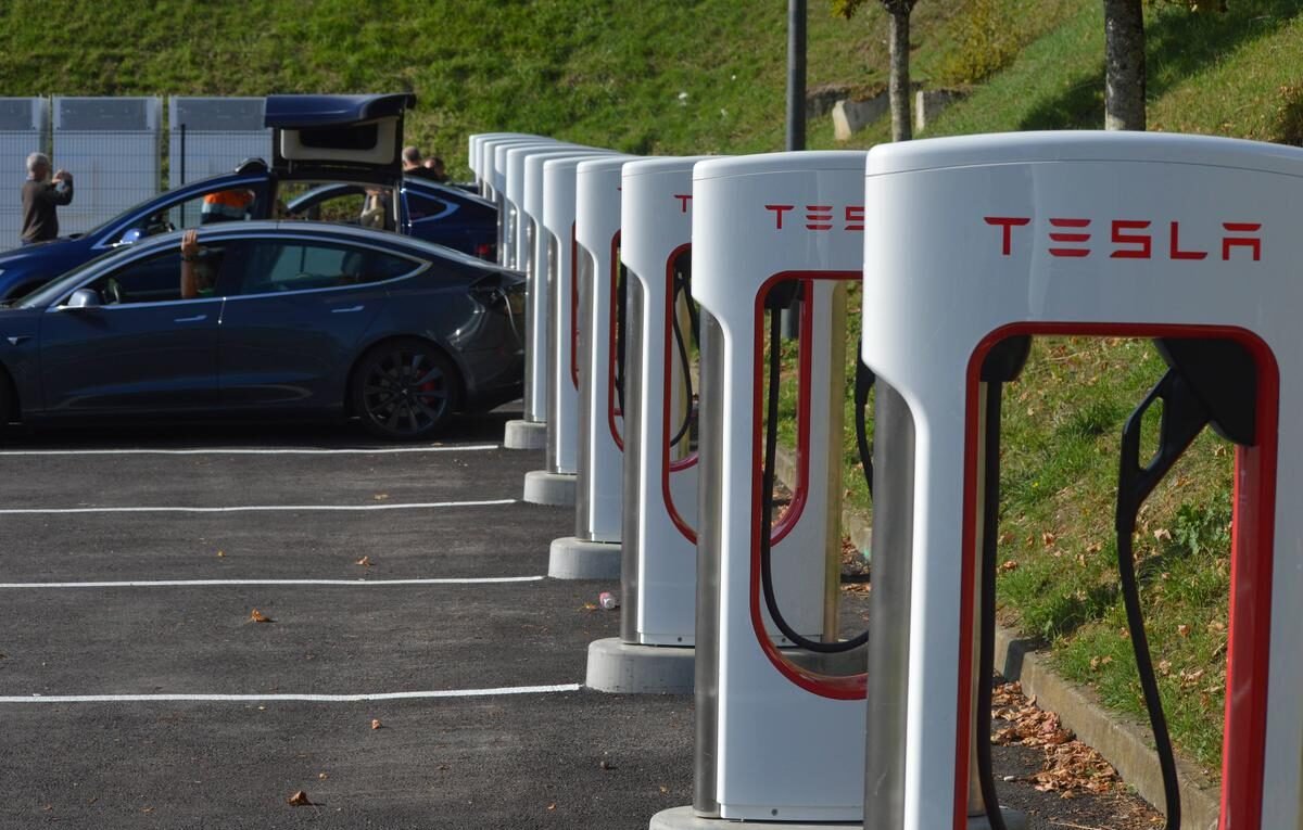 Superchargeurs Tesla : tarifs, accès et fonctionnement
